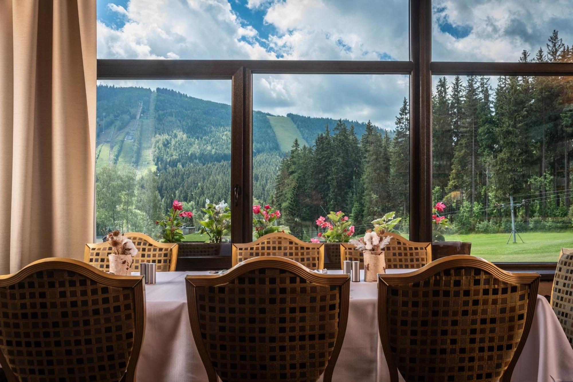 Wellness Hotel Sedy Vlk Harrachov Dış mekan fotoğraf